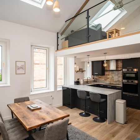 Pass The Keys Stunning 3 Bed Loft Style Apt With Free Parking Edinburgh Exterior photo