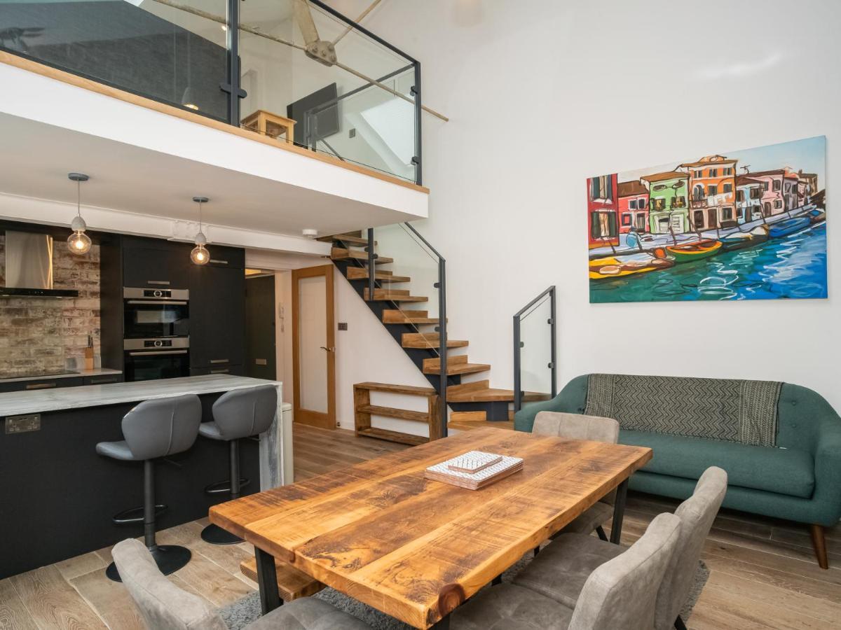 Pass The Keys Stunning 3 Bed Loft Style Apt With Free Parking Edinburgh Exterior photo