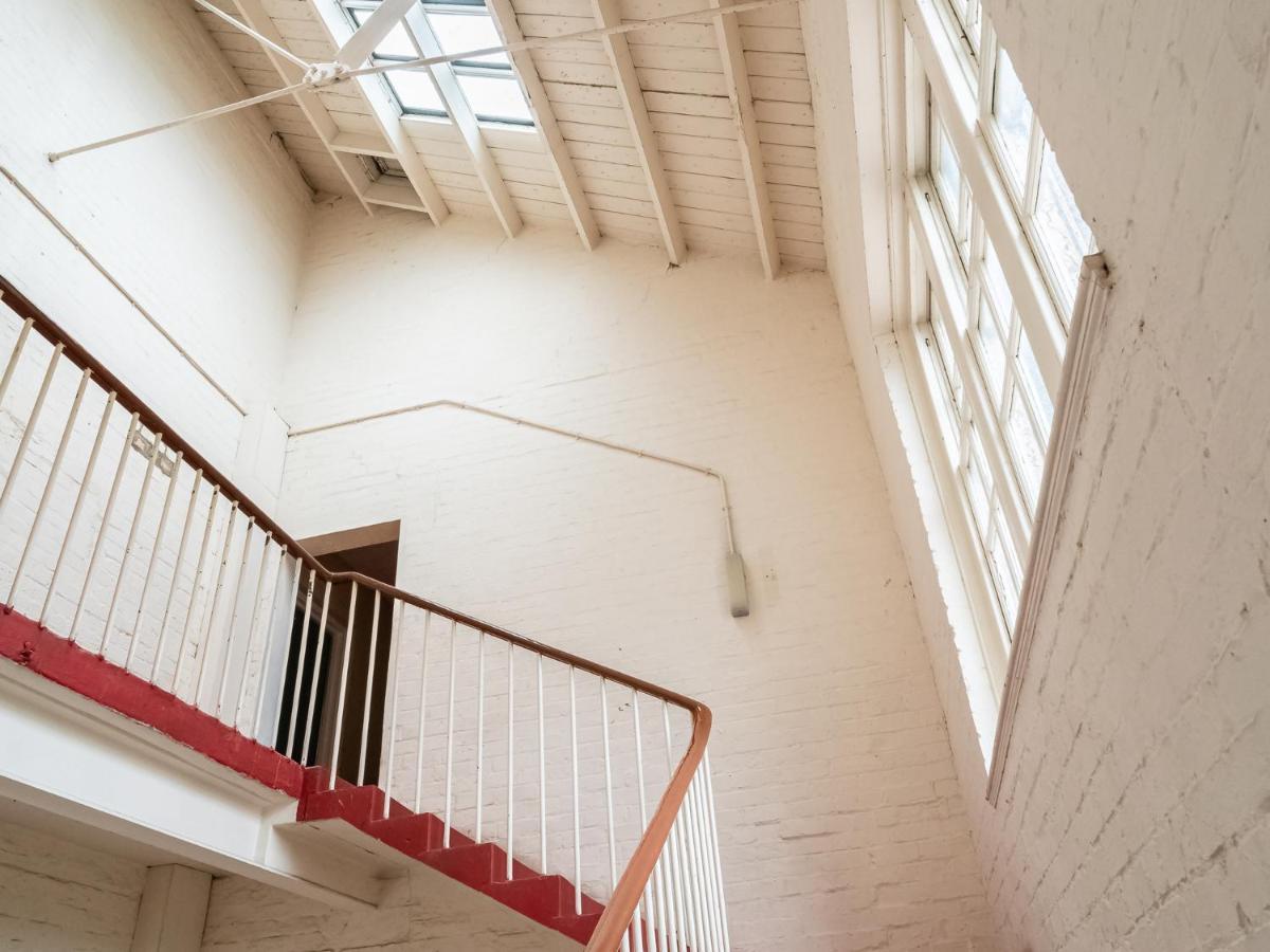 Pass The Keys Stunning 3 Bed Loft Style Apt With Free Parking Edinburgh Exterior photo
