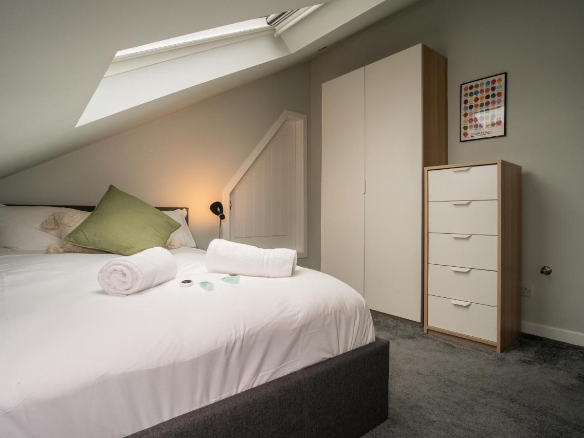 Pass The Keys Stunning 3 Bed Loft Style Apt With Free Parking Edinburgh Exterior photo